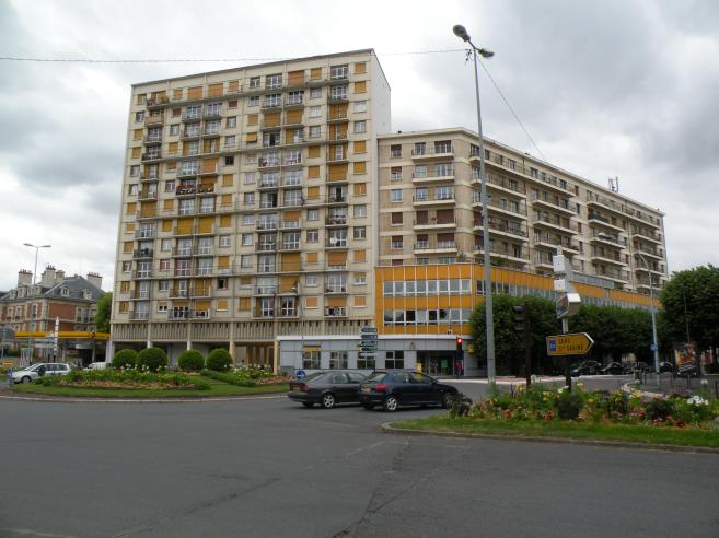  grands immeubles, quartier de la gare
